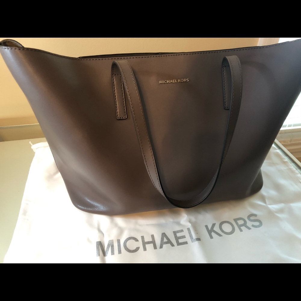 Michael Kors Retail Large Tote Bag